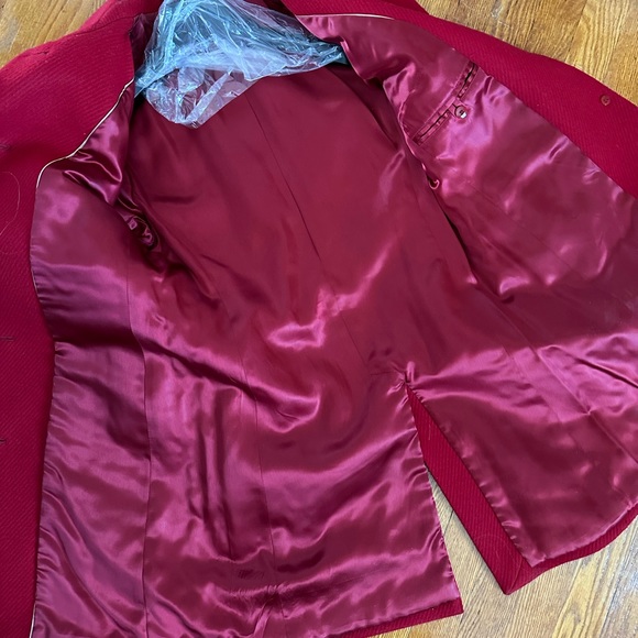 J Crew | Classic Lady Day Coat Thinsulate 100% Wool in Dark Red - Picture 6 of 6